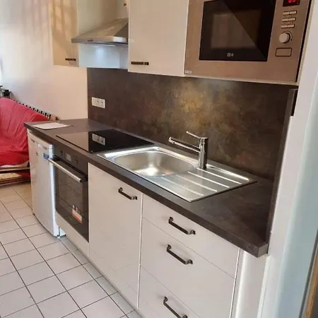 Eleonore, F2 En Duplex Avec Cour Commune Et Proche De La Mer, 3 Apartment *